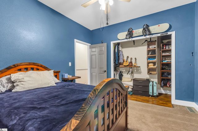 7825 Highway 11, Campobello, SC 29322