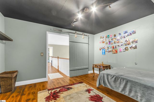 7825 Highway 11, Campobello, SC 29322