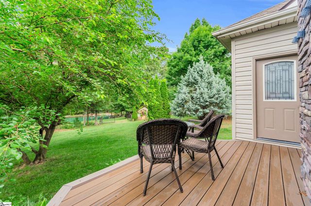 7825 Highway 11, Campobello, SC 29322