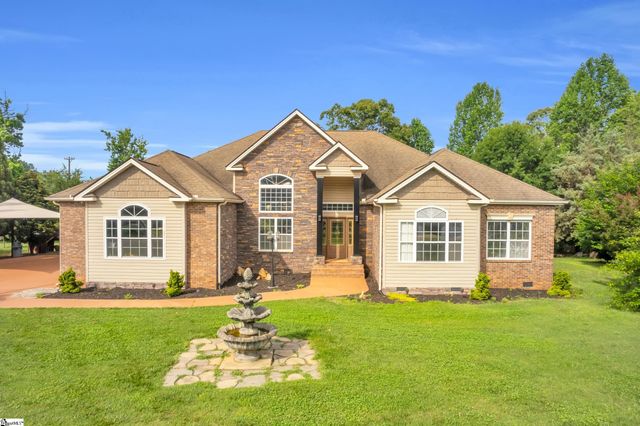 7825 Highway 11, Campobello, SC 29322