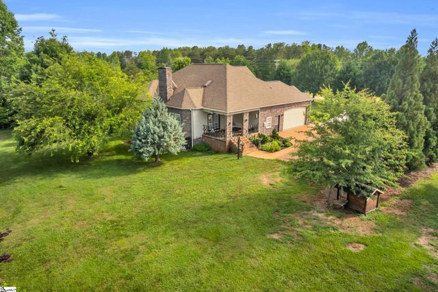 7825 Highway 11, Campobello, SC 29322