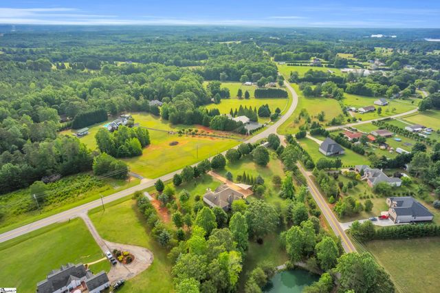 7825 Highway 11, Campobello, SC 29322