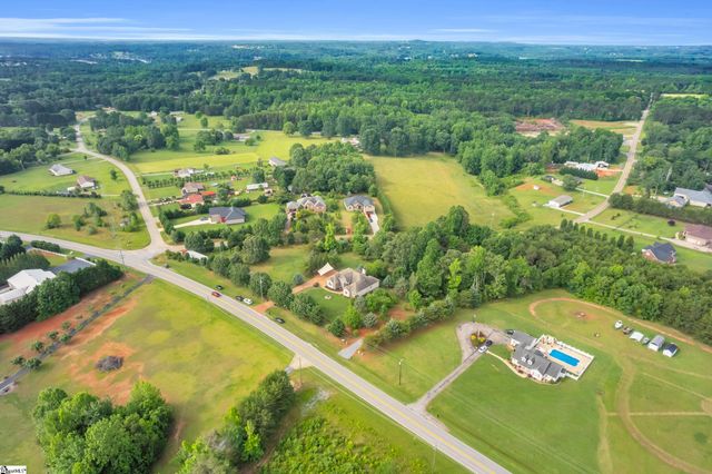 7825 Highway 11, Campobello, SC 29322