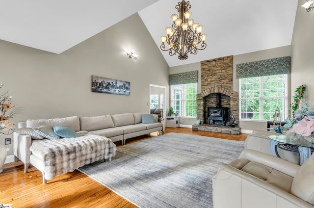 7825 Highway 11, Campobello, SC 29322