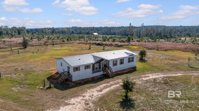 21990 Creekfront Drive, Robertsdale, AL 36567