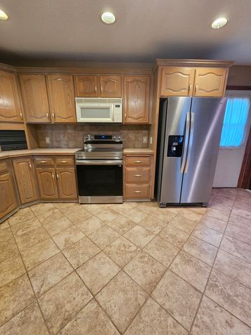 1385 Highland Avenue 20 A, Waterbury, CT 06708