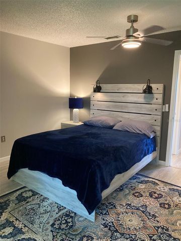 5725 80TH STREET N 404, St Petersburg, FL 33709