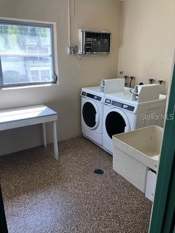 5725 80TH STREET N 404, St Petersburg, FL 33709