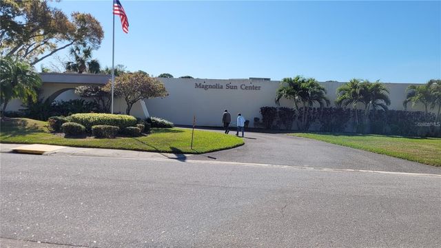 5725 80TH STREET N 404, St Petersburg, FL 33709