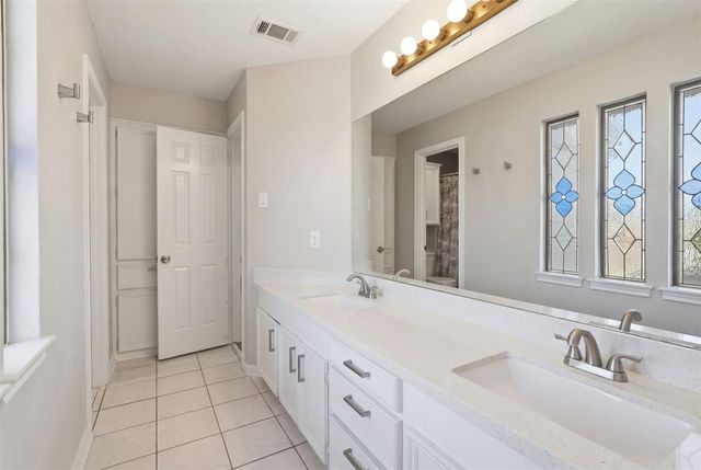 7927 Wolfield Lane, Houston, TX 77071