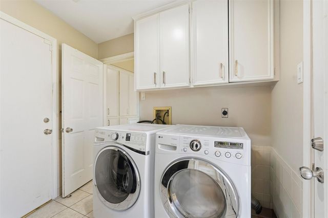 7927 Wolfield Lane, Houston, TX 77071