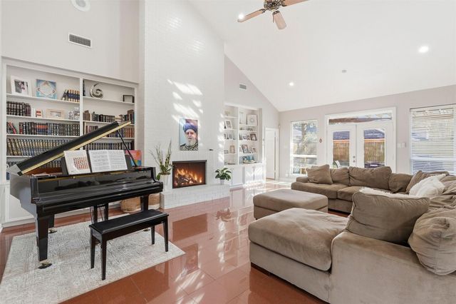 7927 Wolfield Lane, Houston, TX 77071