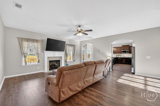 120 Turpentine, Hinesville, GA 31313