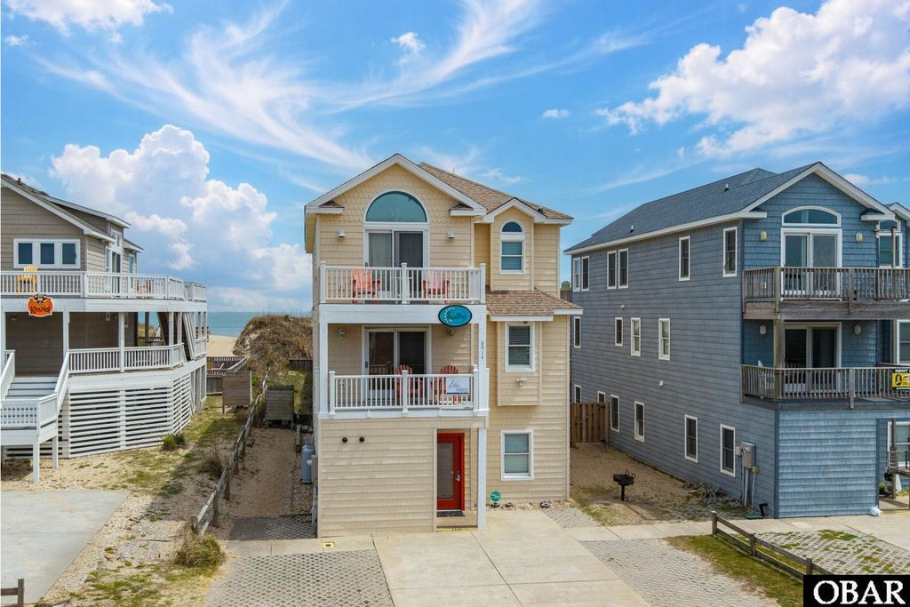 Image 1 of property listing at 6919 S Virginia Dare Trail Lot 10, Nags Head, NC 27959