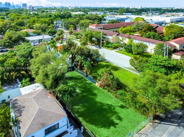 508 NE 67th St, Miami, FL 33138