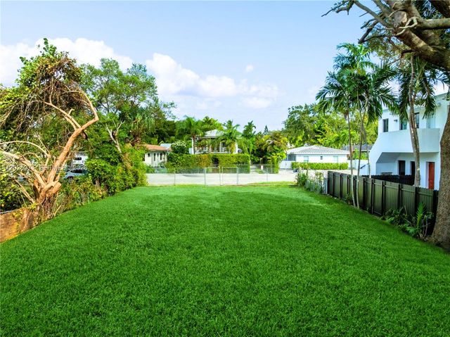 508 NE 67th St, Miami, FL 33138