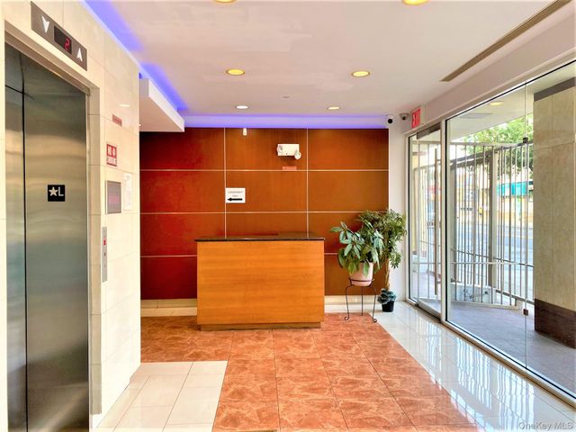 88-20 Parsons Boulevard 3A, Jamaica, NY 11432