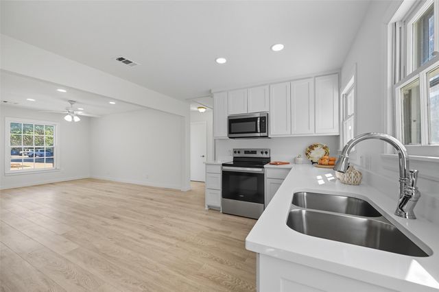 4533 Geddes Avenue, Fort Worth, TX 76107