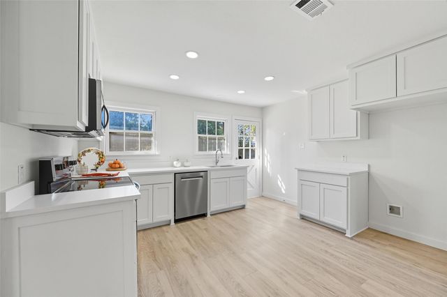 4533 Geddes Avenue, Fort Worth, TX 76107