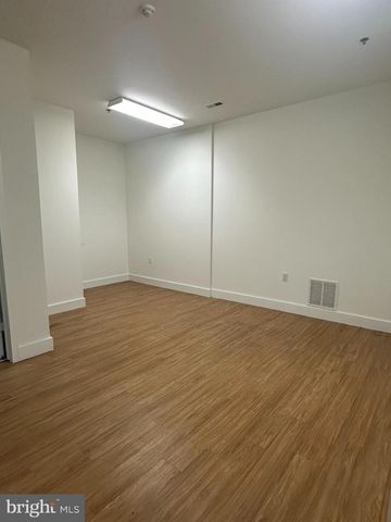 2737 W GIRARD AVE, Philadelphia, PA 19130