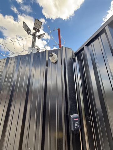 5715 & 5721 Spindle Drive, Houston, TX 77086