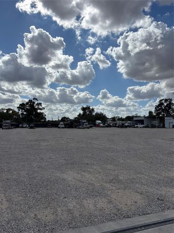 5715 & 5721 Spindle Drive, Houston, TX 77086