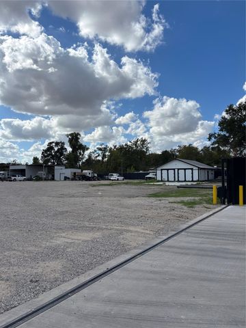 5715 & 5721 Spindle Drive, Houston, TX 77086