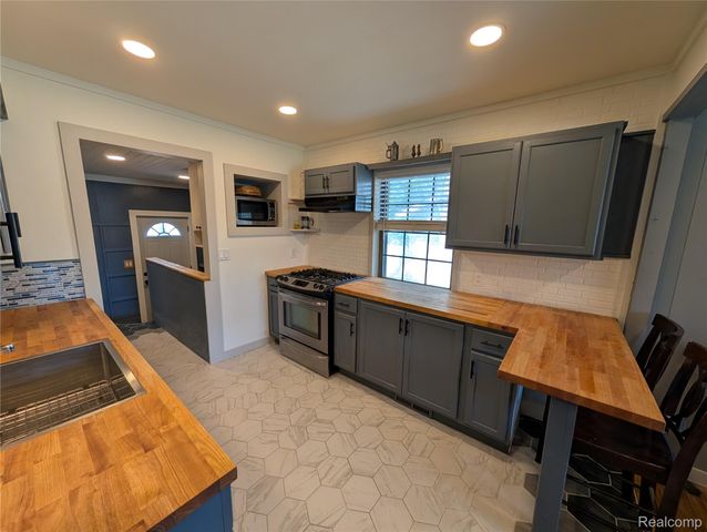 4010 Reynolds Street, Flint, MI 48532