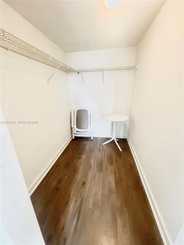 31 SE 6th St 2307, Miami, FL 33131