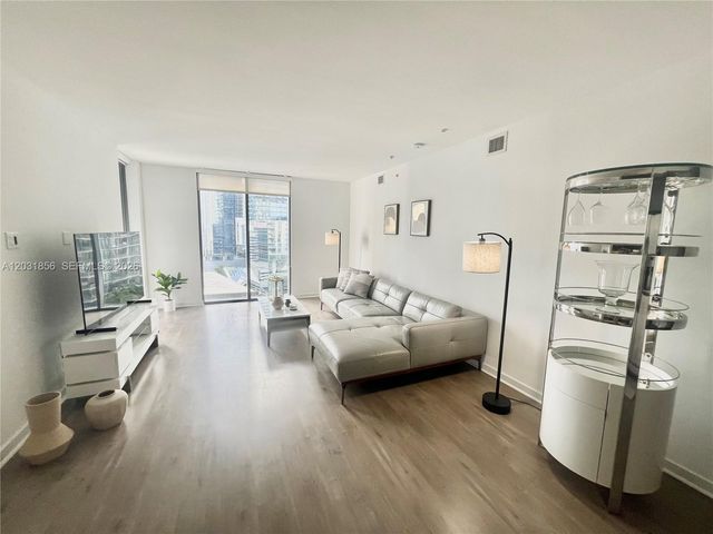 31 SE 6th St 2307, Miami, FL 33131