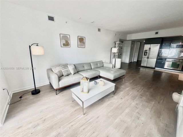 31 SE 6th St 2307, Miami, FL 33131