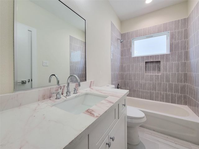 5931 Beall Street B, Houston, TX 77091