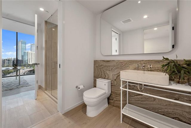 1211 W Riverside DR 7A, Austin, TX 78704