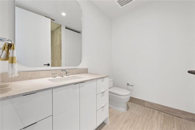 1211 W Riverside DR 7A, Austin, TX 78704