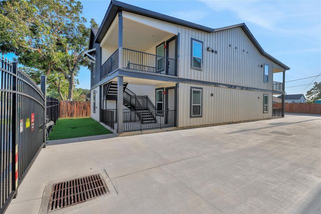 2619 Delafield St Street 4, Houston, TX 77023