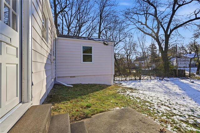 1321 E 76th Street, Kansas City, MO 64131