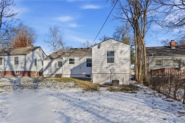 1321 E 76th Street, Kansas City, MO 64131