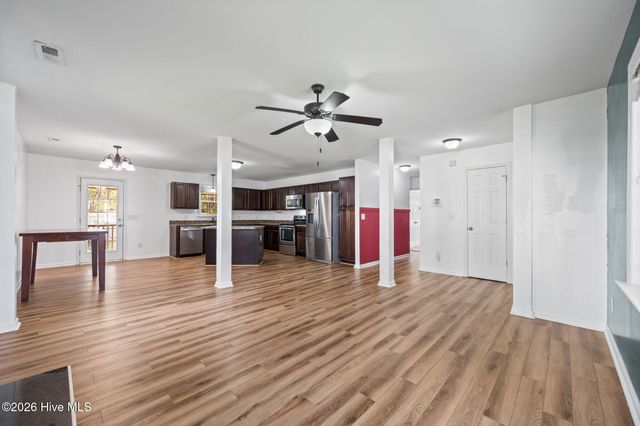 719 Savannah Drive, Jacksonville, NC 28546