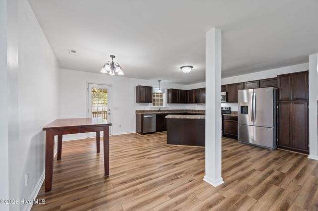 719 Savannah Drive, Jacksonville, NC 28546