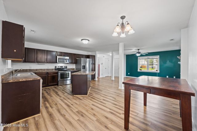 719 Savannah Drive, Jacksonville, NC 28546