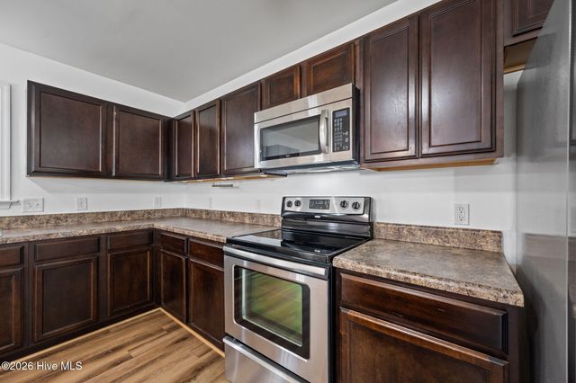 719 Savannah Drive, Jacksonville, NC 28546