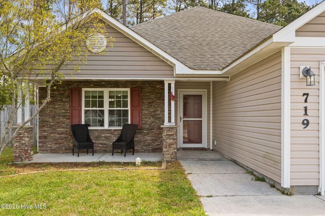 719 Savannah Drive, Jacksonville, NC 28546