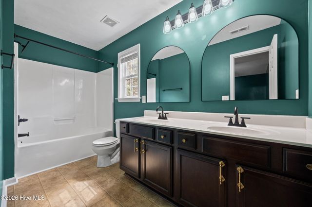 719 Savannah Drive, Jacksonville, NC 28546