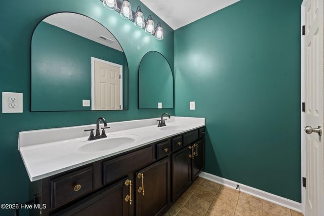 719 Savannah Drive, Jacksonville, NC 28546