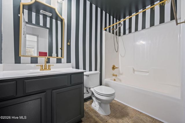 719 Savannah Drive, Jacksonville, NC 28546