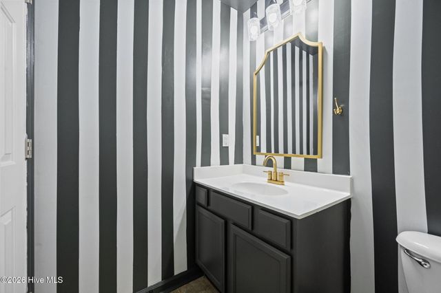 719 Savannah Drive, Jacksonville, NC 28546