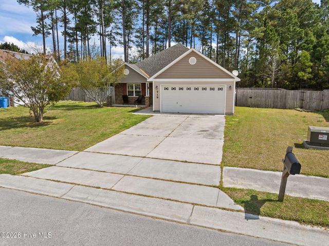 719 Savannah Drive, Jacksonville, NC 28546