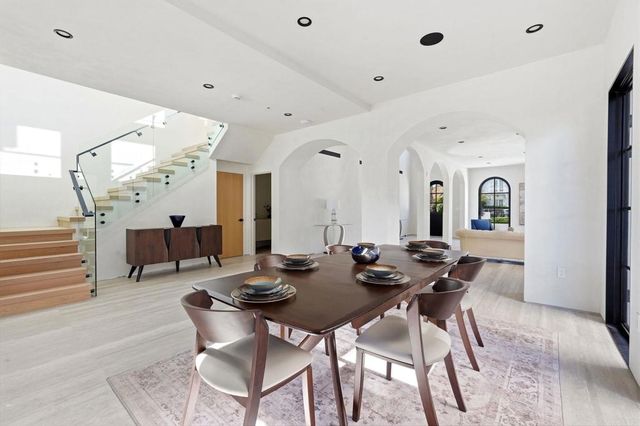 160 N Stanley Drive, Beverly Hills, CA 90211