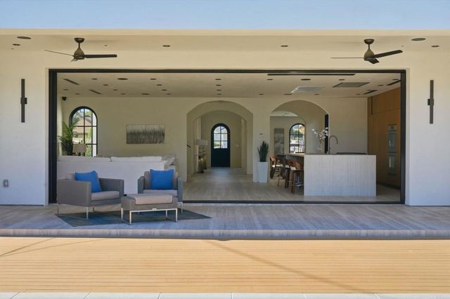 160 N Stanley Drive, Beverly Hills, CA 90211