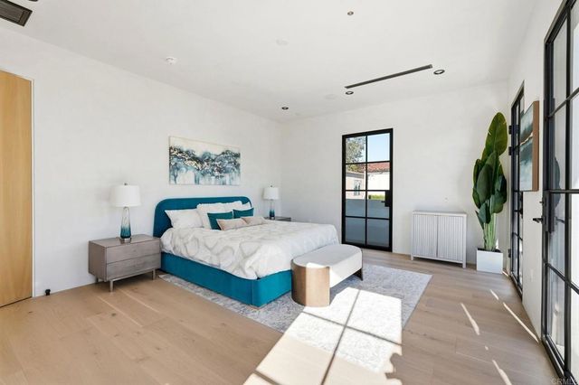 160 N Stanley Drive, Beverly Hills, CA 90211